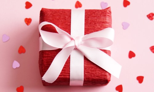 هدايا عيد الحب للرجال هدايا أنيقة ورومانسية