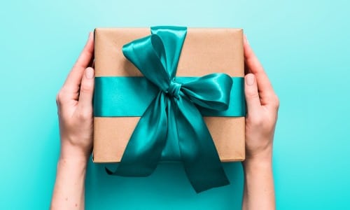 هدية أفكار ونصائح لاختيار أفضل الهدايا وتقديمها بأرق طريقة